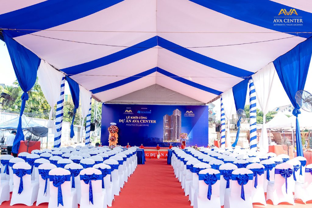 Không gian lễ khởi công